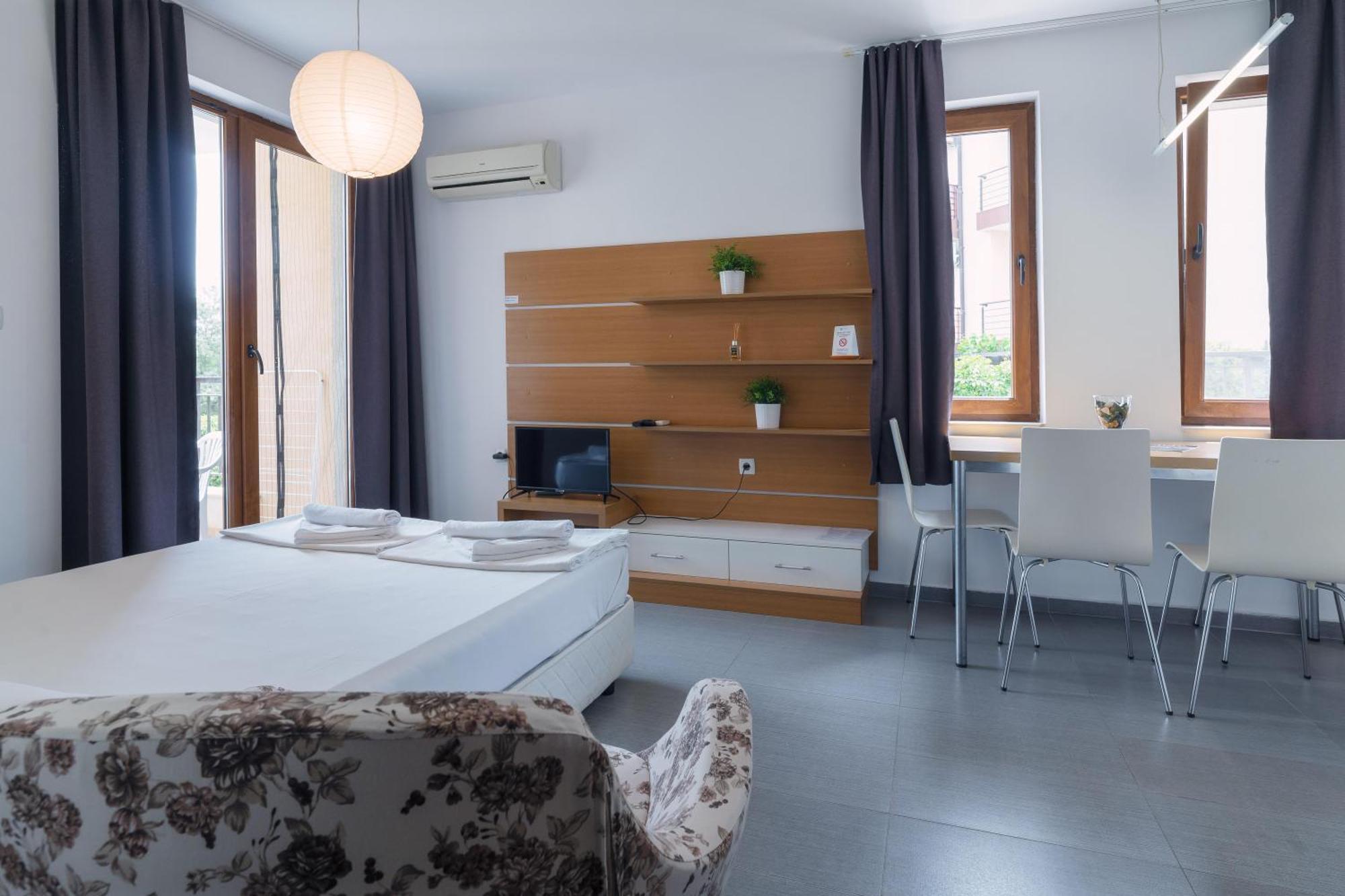 View Apartment *