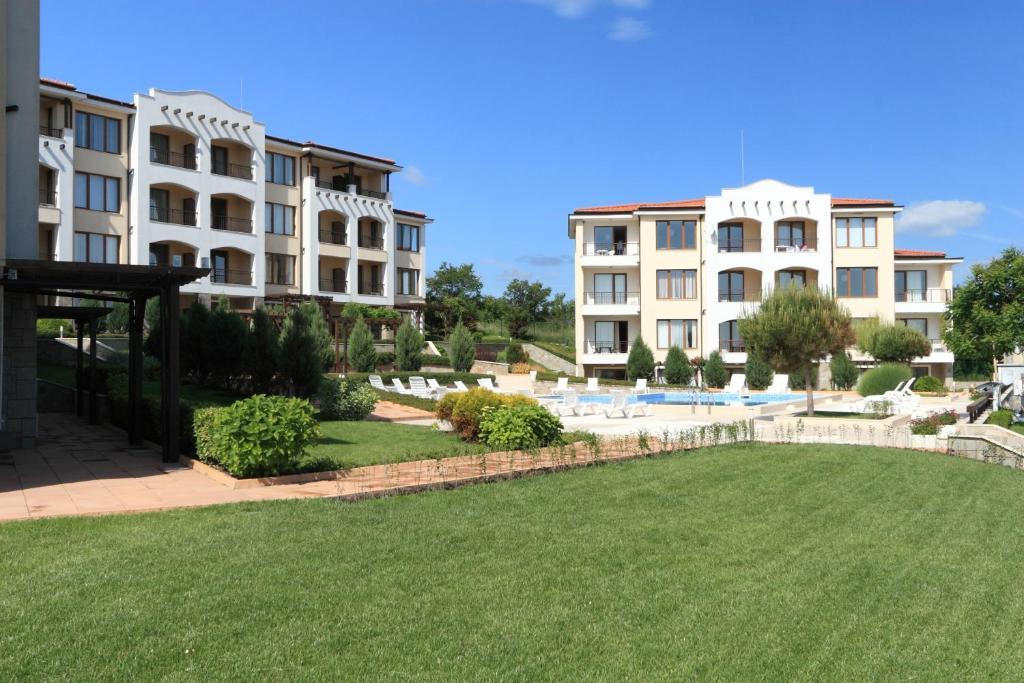 View Apartment *